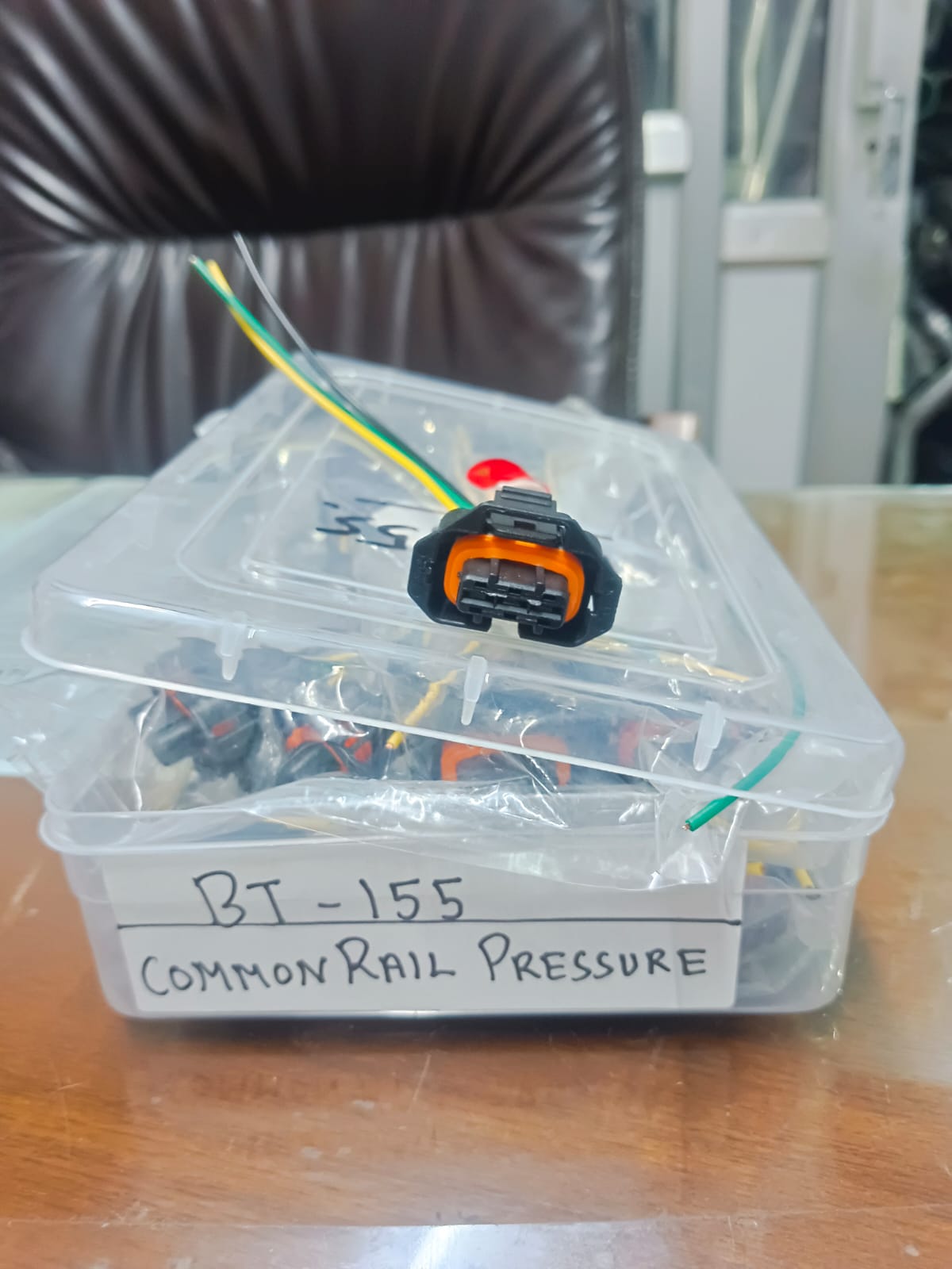 Common Rail Pressure Sensor Connector